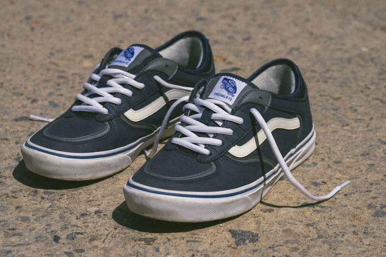 Rowley vans 25 4 2000