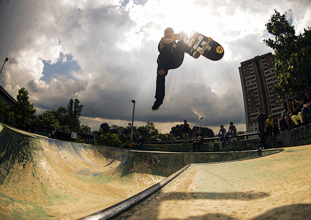 Burnout: Empanada Gigante